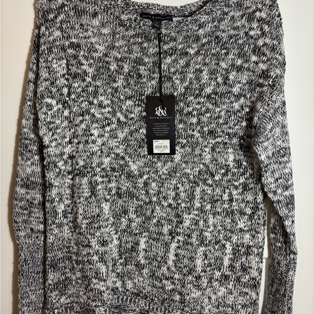 NWT Rock & Republic Sweater Medium‎ Retails $68